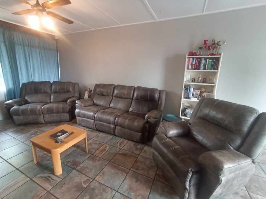 1 Bedroom Property for Sale in Potchefstroom North West